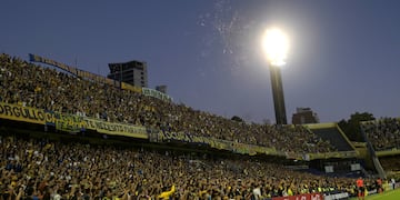 La platea del río Paraná fue uno de los puntos de conflicto de la primera fecha del torneo.