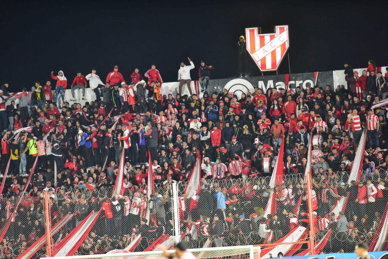 Instituto celebra sus 106 años a lo grande.