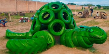 Los vecinos de Monte Quemado en Santiago del Estero construyeron la primera plaza ecológica.