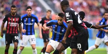 El Inter de Lautaro Martínez no pudo con el Milan en el Derbi. (Foto: @Inter_es)