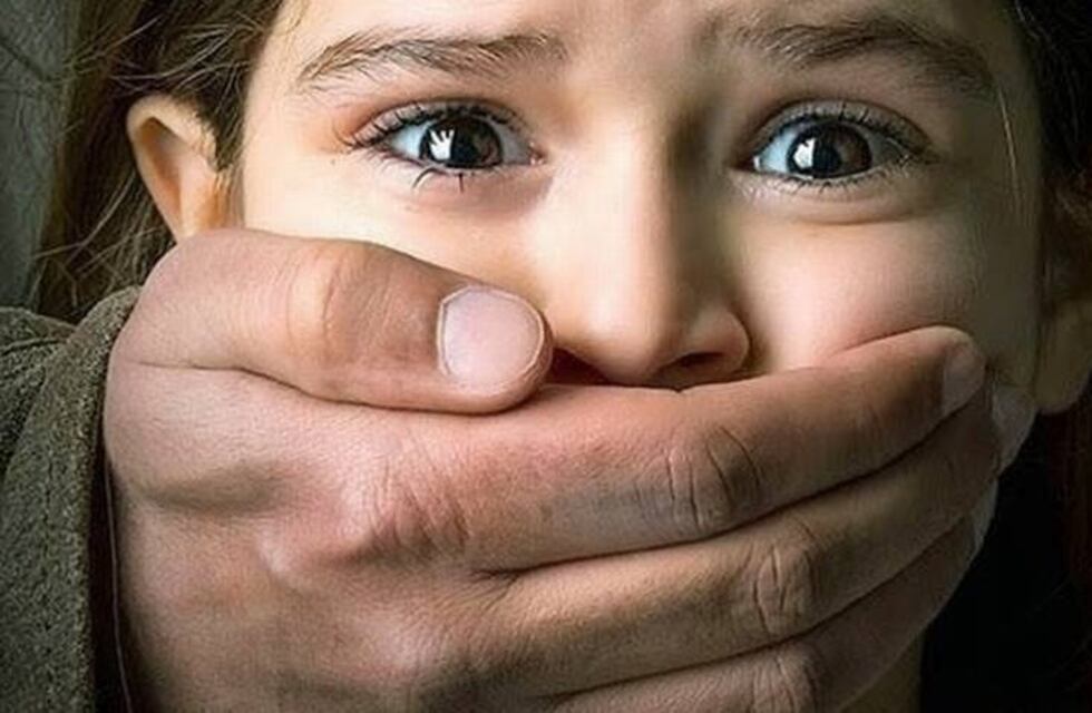 Condenan a 22 años de prisión a un hombre por abusar de su hijastra en Punta Alta