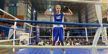 El puntaltense Tiziano Costa se presentó con un triunfo en la ciudad de Bolívar.