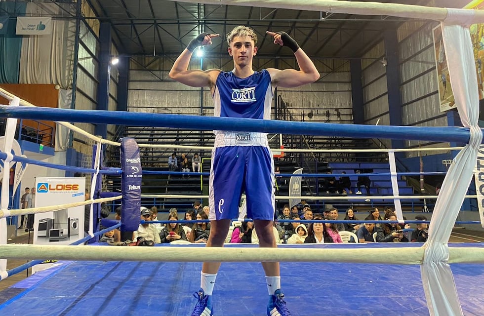 Boxeo: el puntaltense Tiziano Costa se presentó con un triunfo en Bolívar