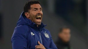 "No pienso en la permanencia", aseguró Carlos Tevez, DT de Talleres.