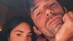 Las románticas vacaciones de Lali Espósito y Pedro Rosemblat en Brasil: playa, delfines y viajes en barco