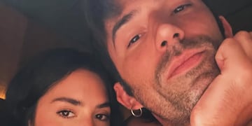 Las románticas vacaciones de Lali Espósito y Pedro Rosemblat en Brasil: playa, delfines y viajes en barco