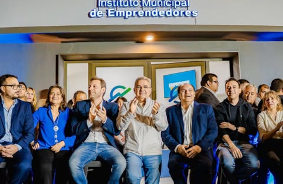 Jalil y Saadi inauguraron el Instituto Municipal de Emprendedores en la Capital