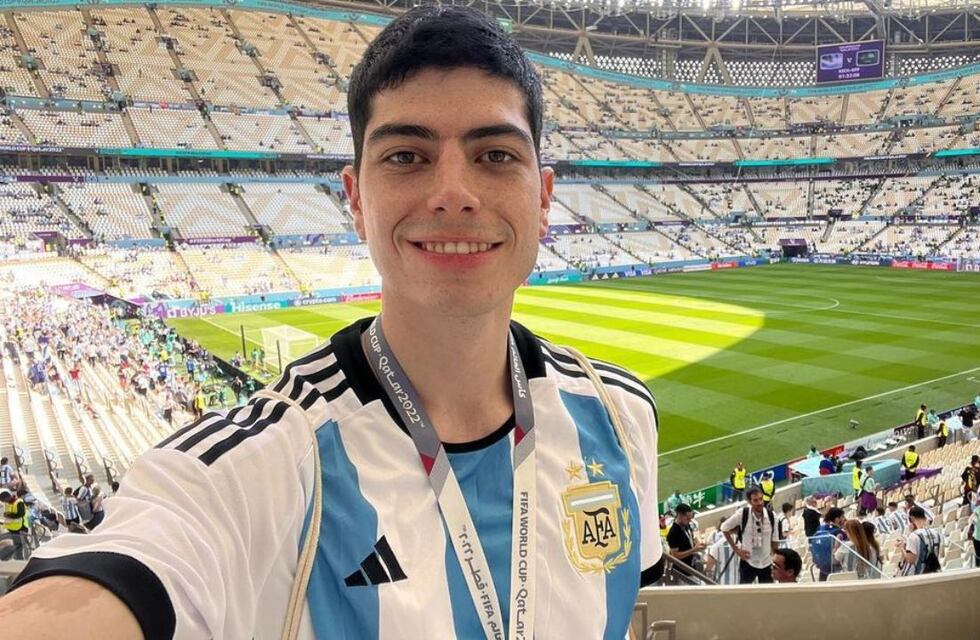 “Mi meta va a ser estar en Qatar”: la historia del periodista deportivo que fue a cubrir el Mundial y emocionó a todos