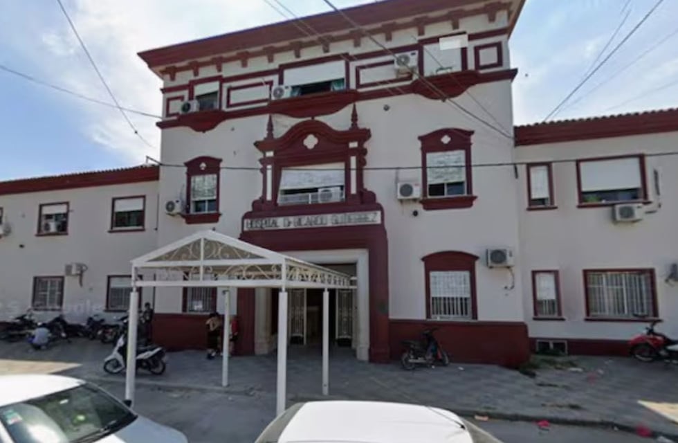 Una nena de 13 años se peleó con su vecina de la misma edad y le quemó la cara en Ensenada