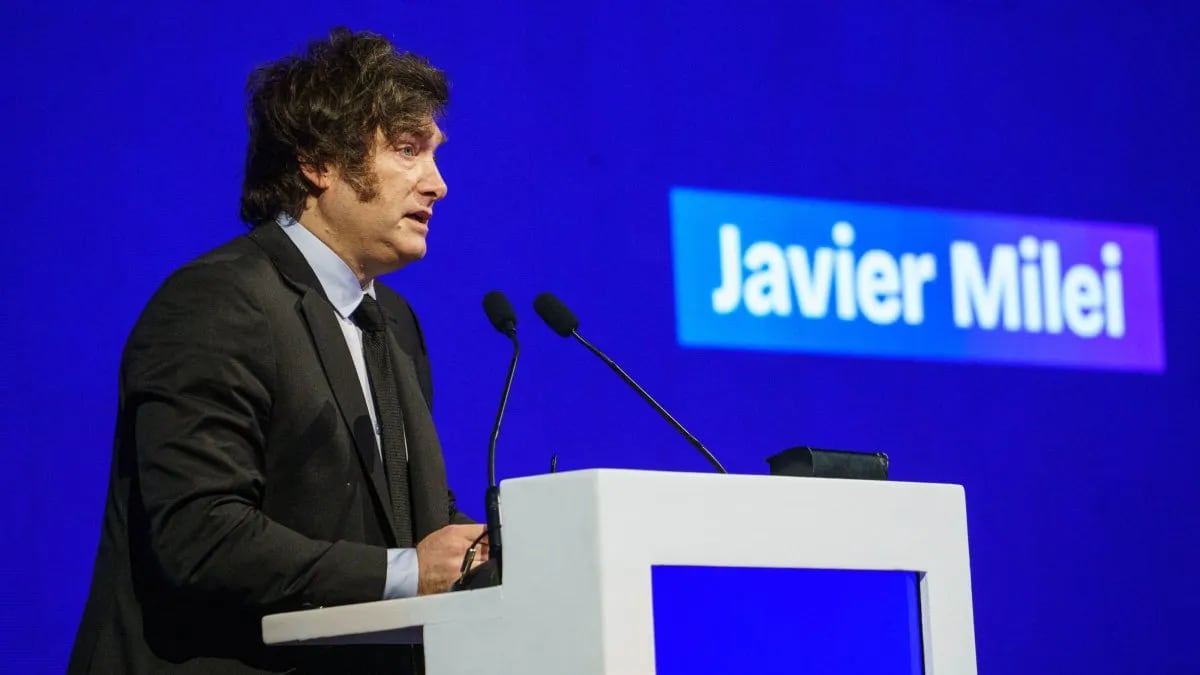 Milei en AmCham 2025.