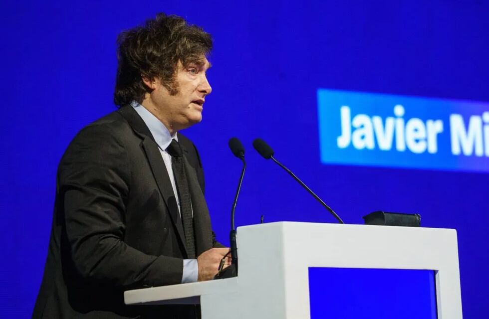 Milei, obligado a mantener el ajuste para lograr el superávit fiscal comprometido con el FMI