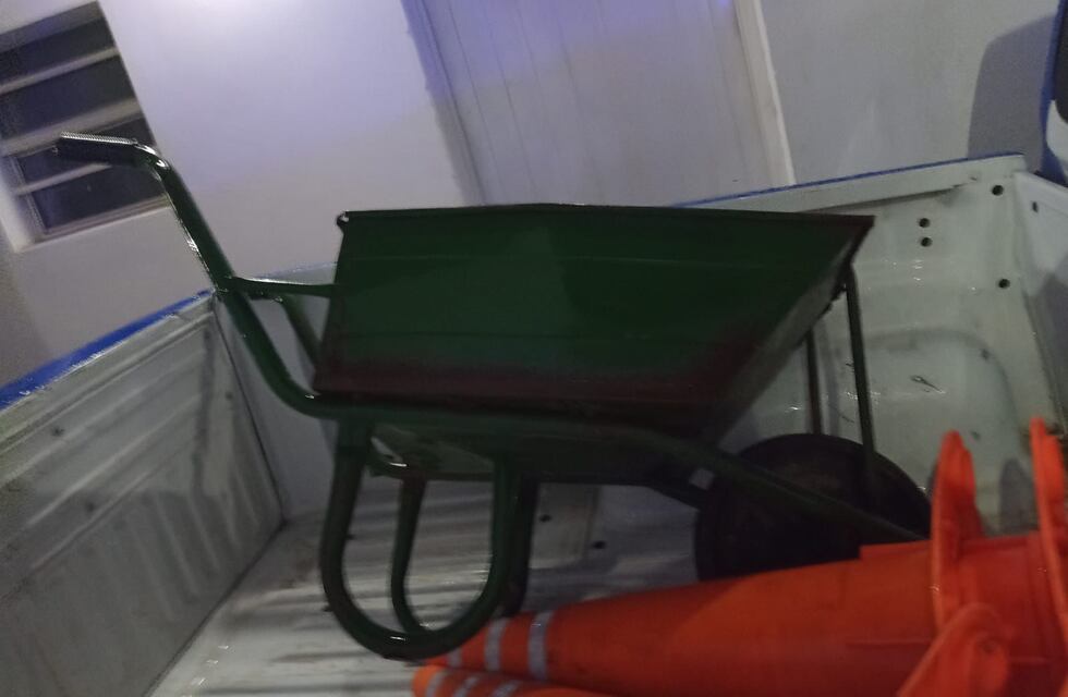 Robo “low cost” en Punilla: llevaba un reproductor de DVD en una carretilla