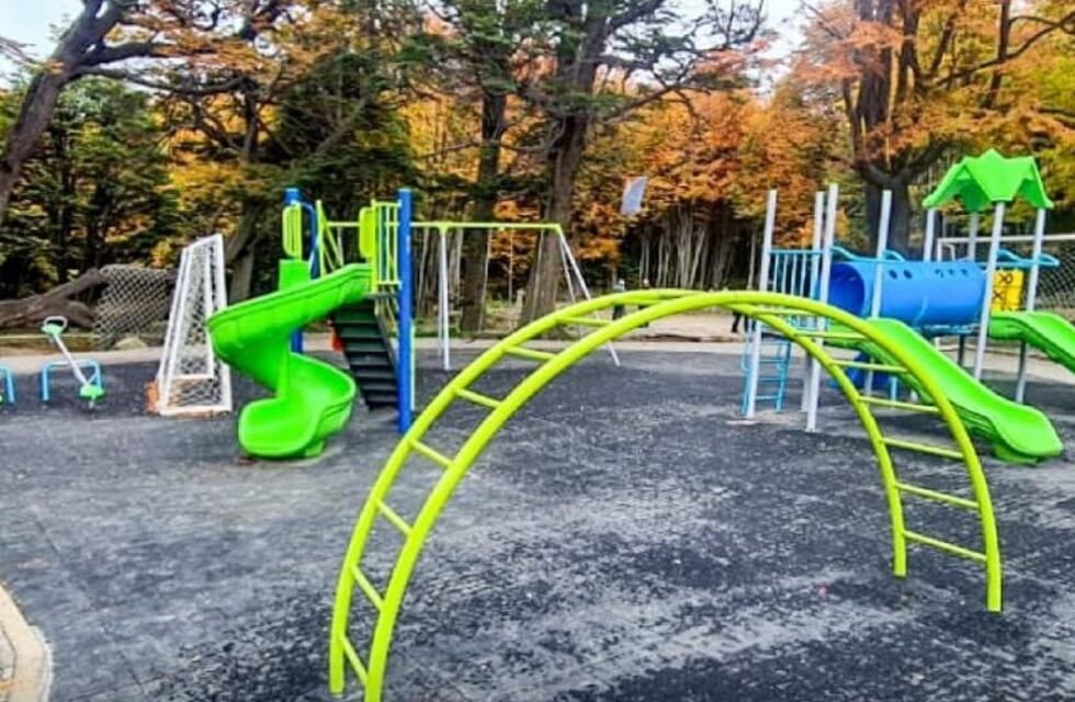 Ushuaia: inauguran la primera etapa de la obra de la plaza Nunca Jamás