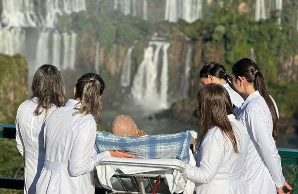 Pura emoción: un paciente oncológico cumplió su sueño de visitar las Cataratas del Iguazú