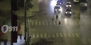 Robo piraña en pleno centro de la ciudad de Córdoba. (Captura de pantalla)