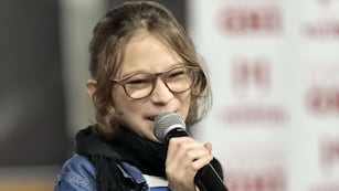 Ian Moche es un niño que da a conocer información sobre el espectro autista.