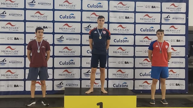 Benjamín Ghione natación Unión de Santa Fe