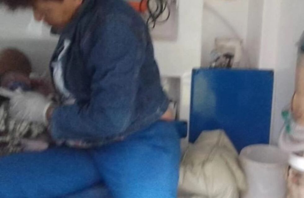Mujer dio a luz en una ambulancia en Pozo Azul
