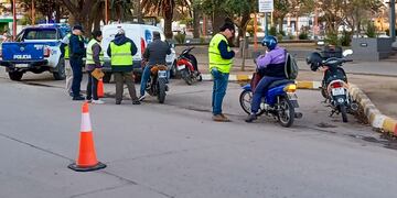 Controles Municipio y Policía y secuestro de vehículos en Arroyito