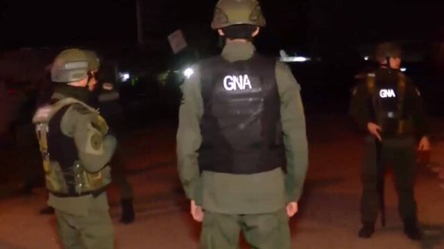 Personal de Gendarmería Nacional pidió ayuda médica para las víctimas tras el ataque.