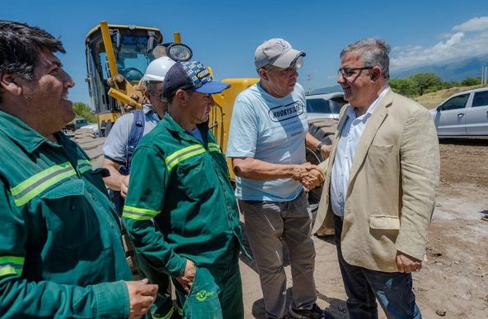 Obras de sistematización del sector norte del arroyo Fariñango