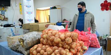 Personal de la Municipalidad entregó alimentos a comedores y ollas populares