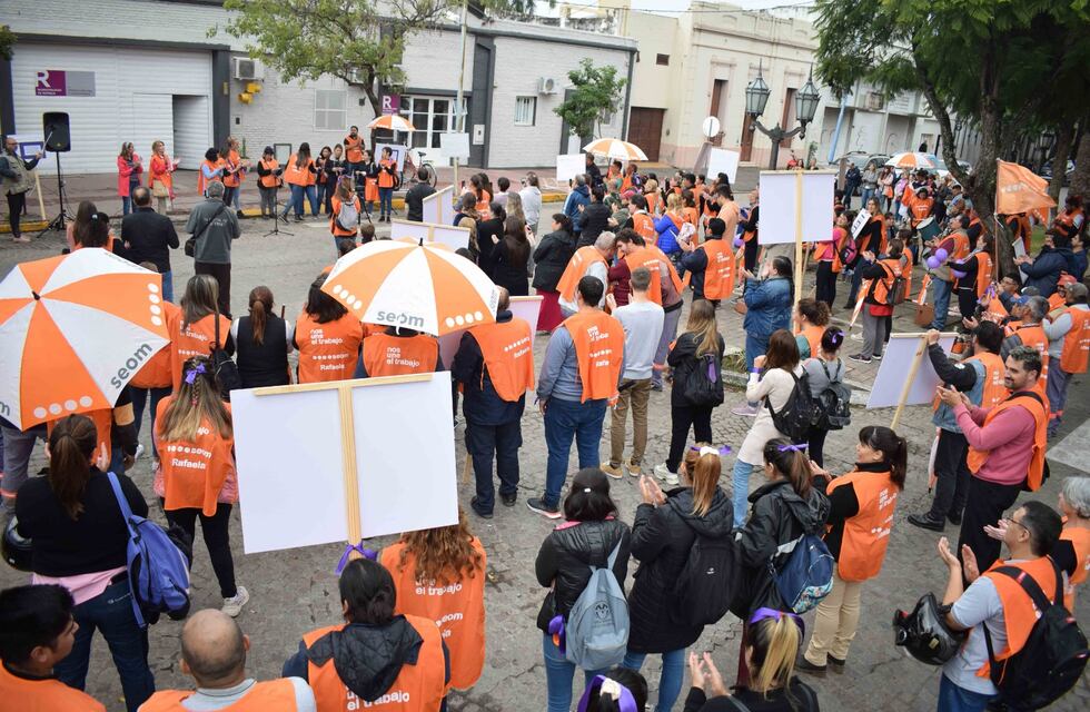 Masivo abrazo a Protección Vial y Comunitaria en la Jornada de Reflexión por Ambientes libres de Violencia Laboral