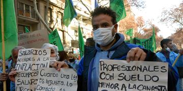 Un informe reveló que hay provincias que tienen un promedio de salarios menor a la canasta básica total.