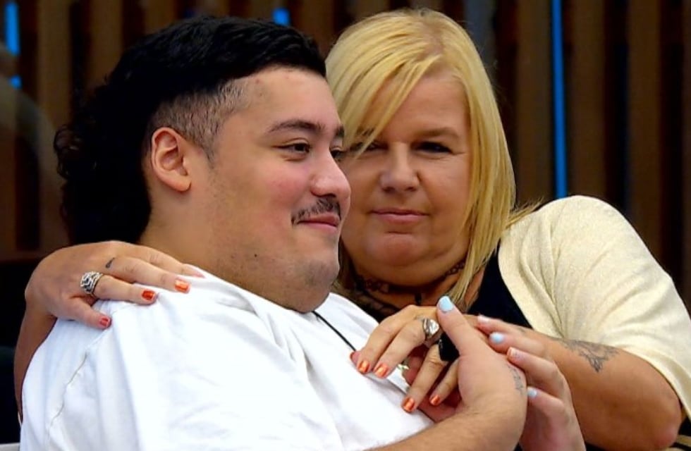 ¡Increíble! Virginia de Gran Hermano 2024 se tatuó en honor a Manzana