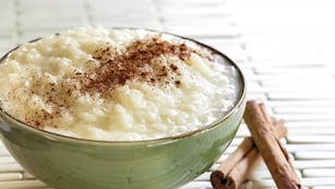 Sabor que resiste al tiempo: receta de arroz con leche de la abuela.