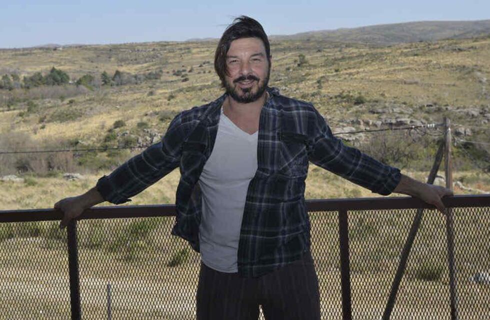 Jacuzzi, piscinas y sala de masajes: así son las cabañas de Damián de Santo en Córdoba