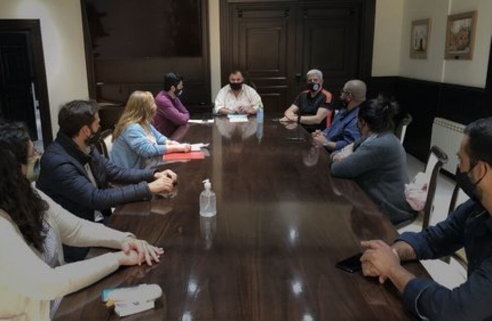 Eximen a más de 400 comercios del pago de habilitación anual en El Calafate