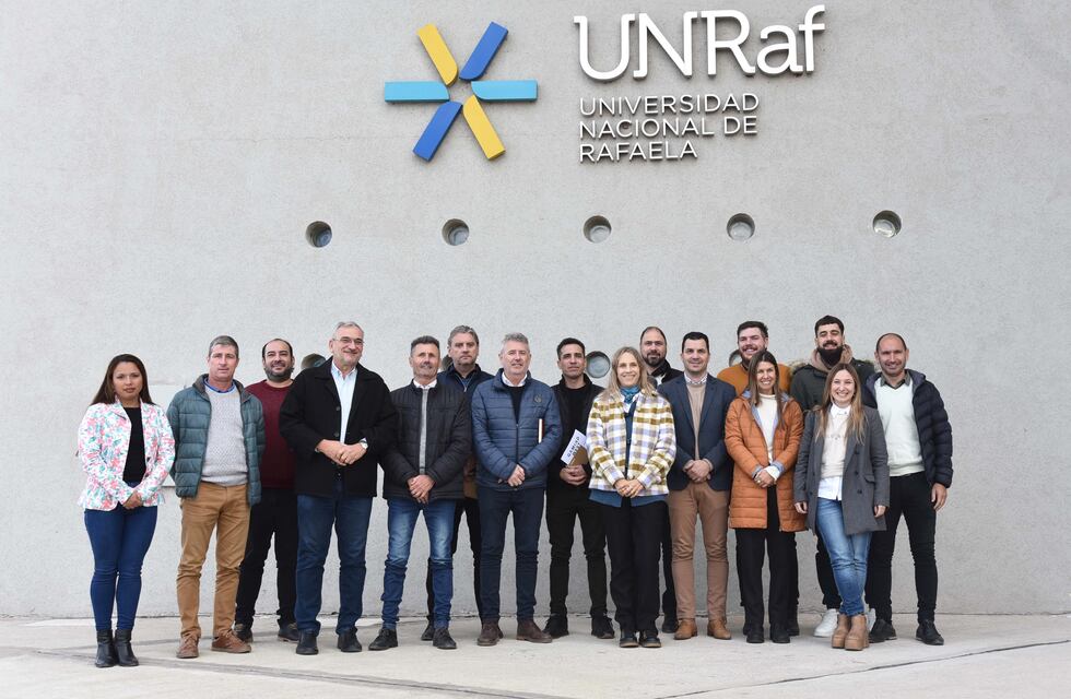 Alcides Calvo acompañó a presidentes comunales a visitar la UNRaf