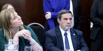 Advierten caída en las coberturas de vacunación y lanzan plan nacional con apoyo de Educación.