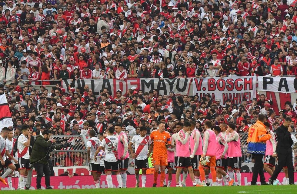 La reacción de los jugadores de River cuando se enteraron de la muerte del hincha en el Monumental