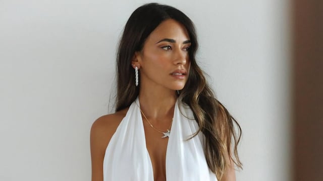 Antonela Roccuzzo posó con accesorios de lujo.