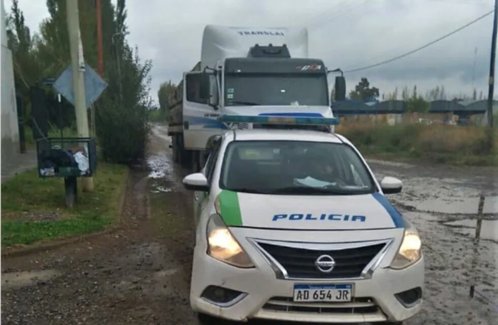 Piden la renuncia de un intendente de Río Negro por atacar al chofer de un colectivo