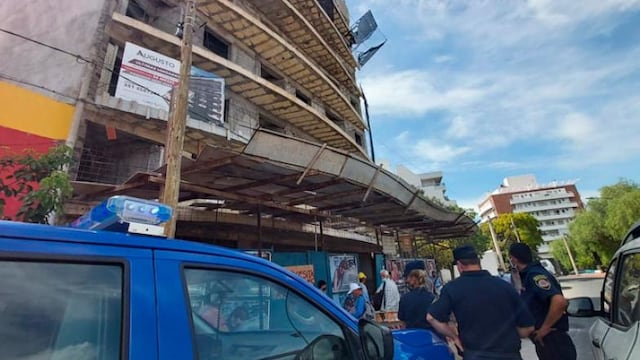 El obrero cayó desde un séptimo piso.