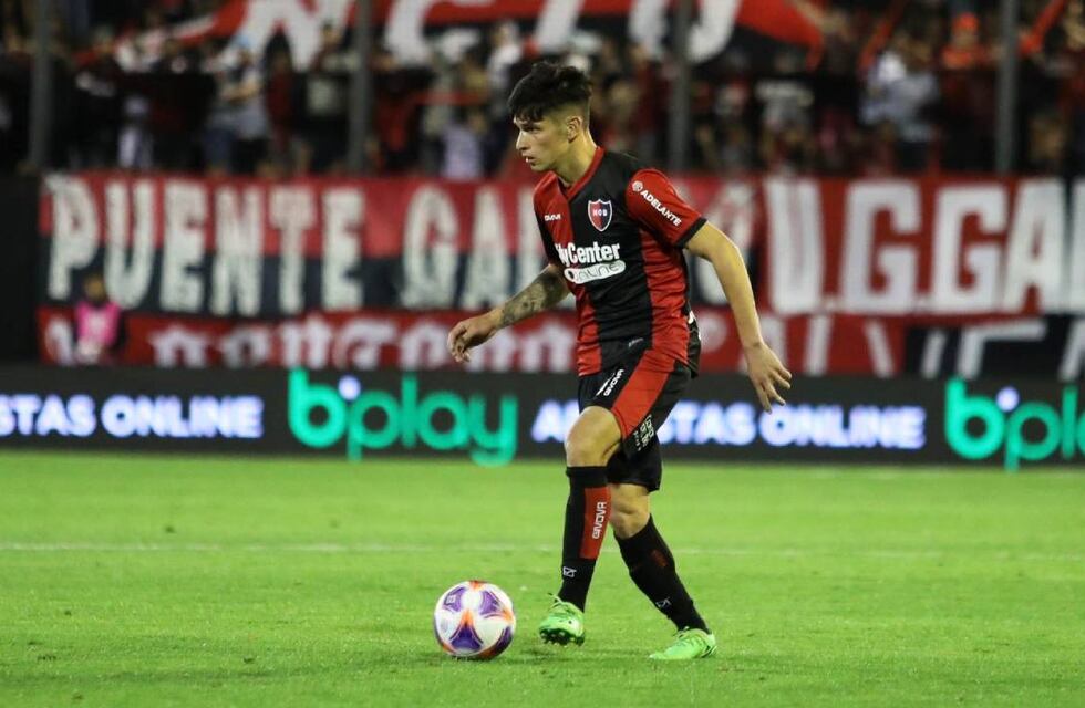 Brian Aguirre se fue dolorido y Newell’s puede sumar otra baja por lesión