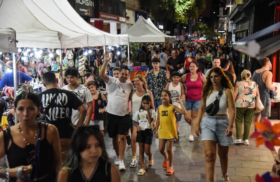 Suspenden la Noche de las Peatonales y los Premios Juana Manso por la ola de violencia en Rosario
