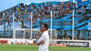 Guillermo Farré y toda la preocupación por el mal comienzo de año de Belgrano (Prensa Copa Argentina)