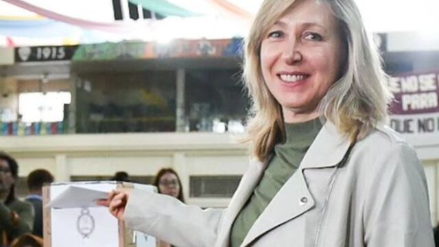 Myriam Bregman fue la primera candidata a presidente en votar. Foto: Instagram