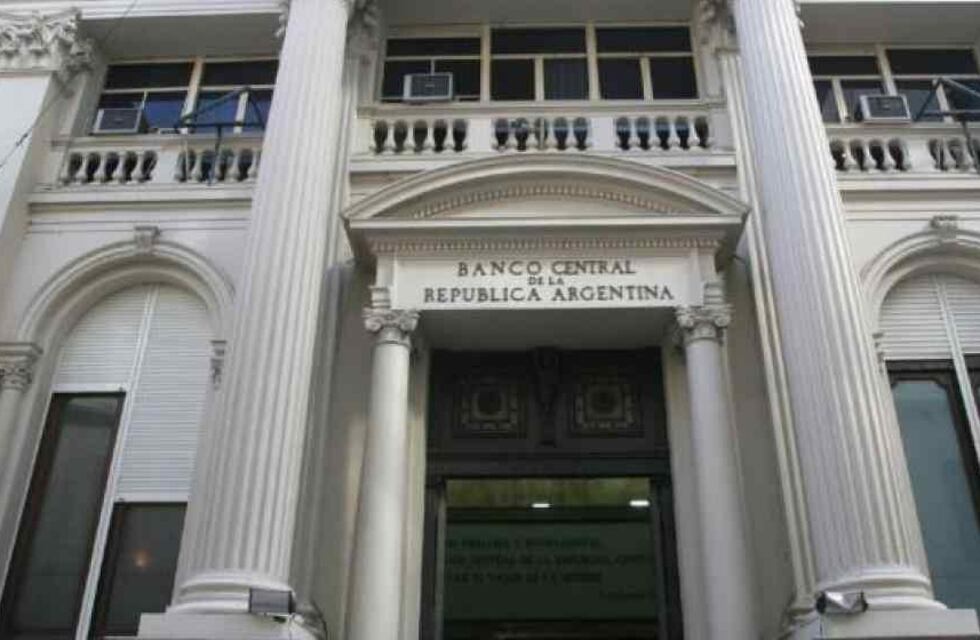 El Banco Central financia una vez más al Tesoro y complica así el cumplimiento de la meta con el FMI