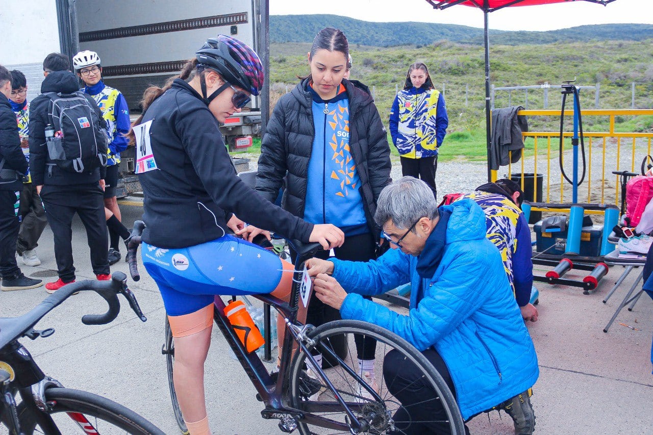 Seleccionados que representarán a Tierra del Fuego en los Juegos Binacionales de la Araucanía.