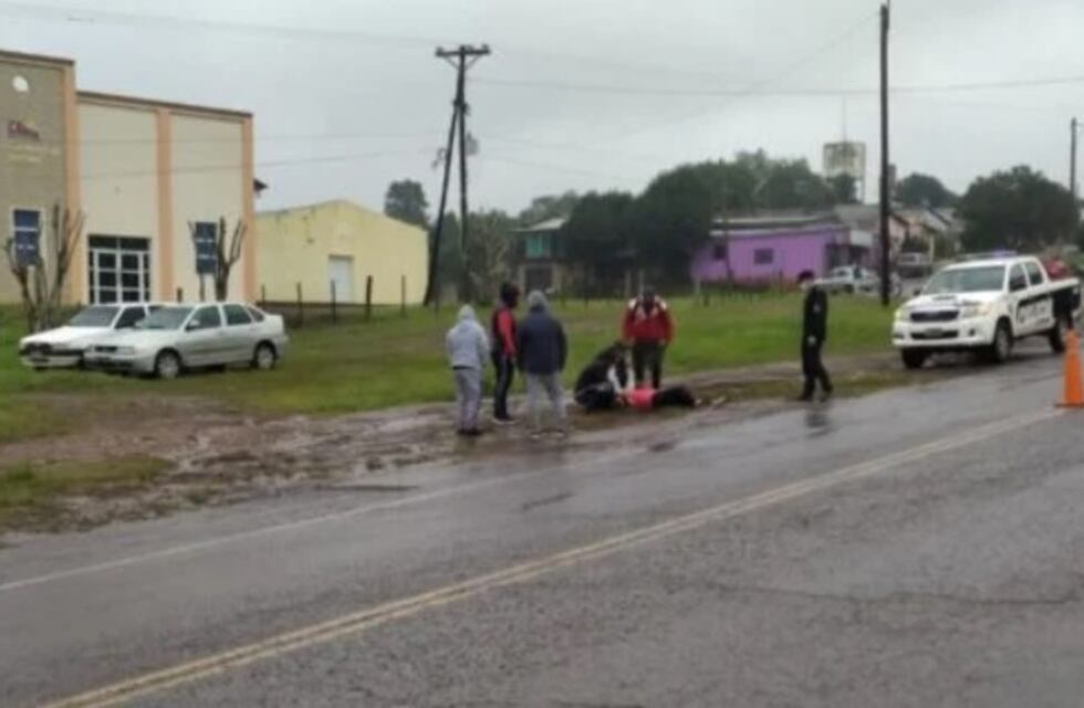 Intentó esquivar un perro y despistó sobre la cinta asfáltica