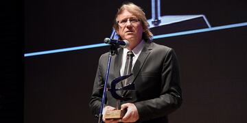 Distinguen a los periodistas Cox, Piqué y Daniel Enz