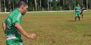 Puerto Iguazú: falleció durante un partido de fútbol por un paro cardiaco.