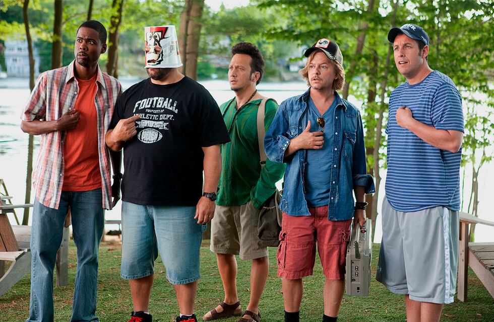 El desgarrador mensaje de Adam Sandler tras la muerte de un actor de Son como niños: “No puedo creer que se haya ido”