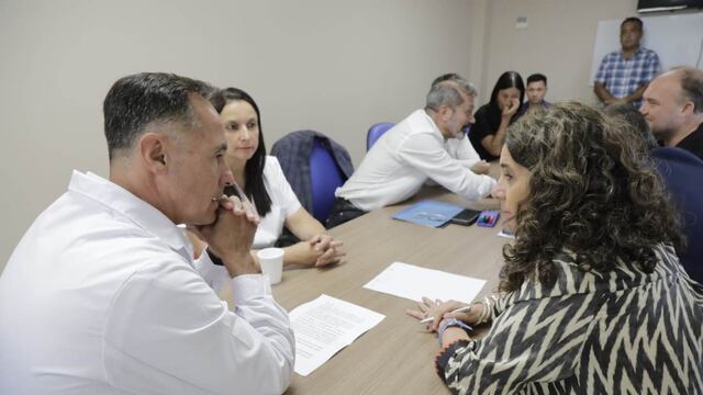 Fabián Mora, Gabriela Lafi y la ministra de Salud de Mendoza, Ana María Nadal.