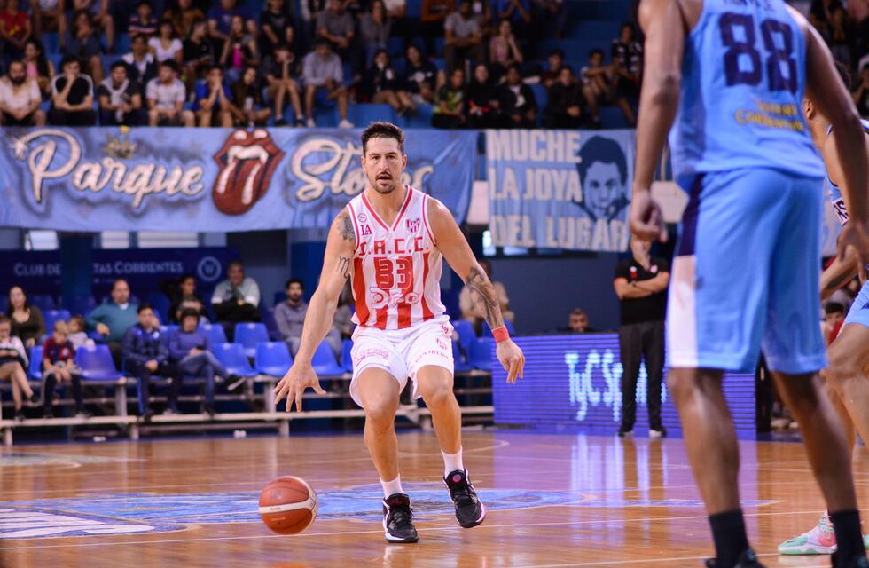 Instituto perdió el invicto en la visita a San Martín de Corrientes